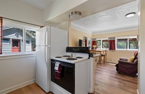 Klickitat Apartment | Suite #1 - Klickitat River Inn