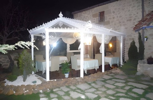 Ocenilla Apartment | Suite 10 with Mountain Views and Wi-Fi