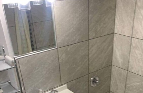 Mountain Home House | Suite 11 at The Carlton