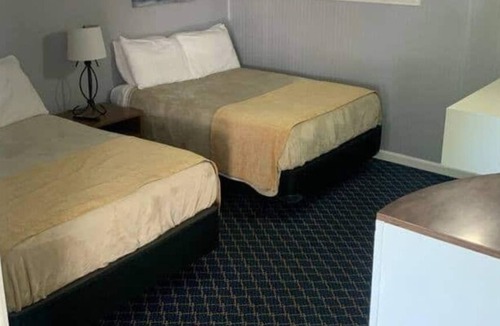 Mountain Home House | Suite 11 at The Carlton