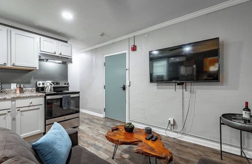 Rock Spring Apartment | Suite 112: Comfort at Rock Spring Resort