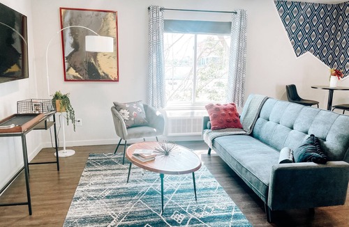 Midtown Apartment | Suite #14 Modern One Bedroom in Midtown, OKC!