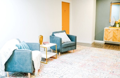 Midtown Apartment | Suite #14 Modern One Bedroom in Midtown, OKC!