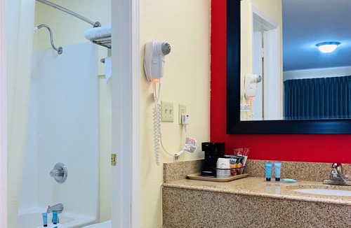 Gore Hotel | Suite 16 Motel