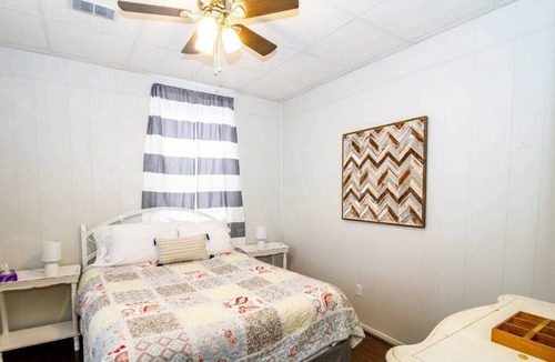 Hermann Hotel | Suite #2 - 1 Bed 1 Bath in Downtown Hermann