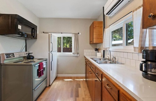 Klickitat Apartment | Suite #2 - Klickitat River Inn