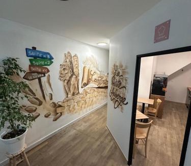 Langres Apartment | Suite 2- La Petite Auberge