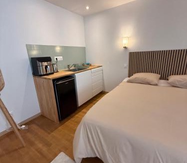 Langres Apartment | Suite 2- La Petite Auberge