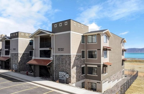 Garden City Apartment | Suite 202 @ Water's Edge Resort