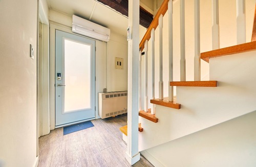 Wainfleet Cottage | Suite 212: Beautiful 3-Bedroom Beachfront Townhouse