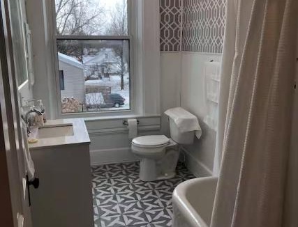 Shelbyville House | Suite 3 Eighteen
