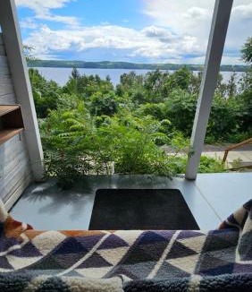 Saint Fulgence Apartment | Suite 3 Flèche du fjord vue Saguenay Mont Valin