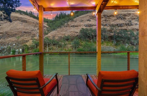 Klickitat Apartment | Suite #3 - Klickitat River Inn