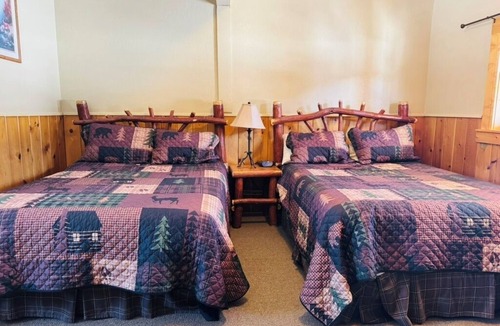 Ten Sleep Cabin | Suite 4 at Deer Haven Lodge - Serenity Awaits!
