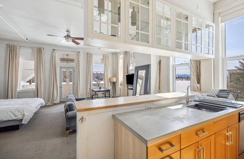 Lake Placid Hotel | Suite 4- Not Pet Friendly
