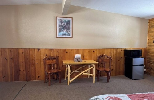Ten Sleep Cabin | Suite 5 at Deer Haven Lodge - Riverside Retreat! Relax in Ten Sleep!