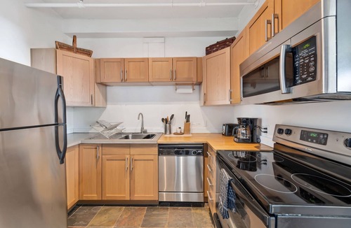 Lake Placid Hotel | Suite 5- Not Pet Friendly