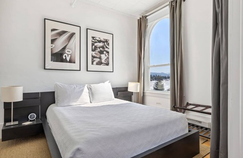 Lake Placid Hotel | Suite 6- Not Pet Friendly