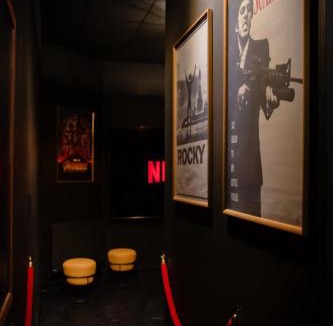 Homecourt Apartment | Suite 7 ème Art - CINE ROOM, Logement insolite - atypique