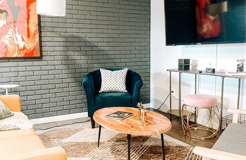 Midtown Apartment | Suite #8 Modern One Bed w/Balcony in Midtown!