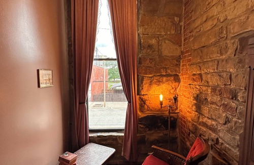 Le Roy Apartment | Suite A at The Elliott 1887
