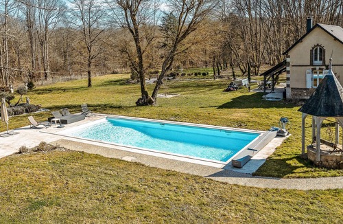 Gien House | Suite Acacias avec piscine