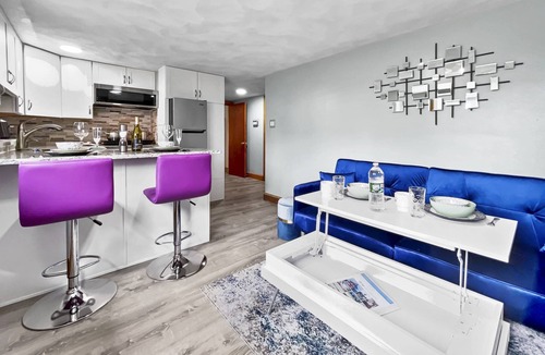 Chelsea Condo | Suite at House of L: Near Boston, Hospitals & Casino – Fast WiFi, Driveway