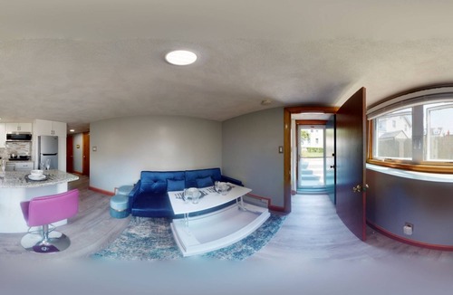 Chelsea Condo | Suite at House of L: Near Boston, Hospitals & Casino – Fast WiFi, Driveway