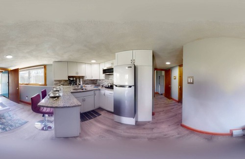 Chelsea Condo | Suite at House of L: Near Boston, Hospitals & Casino – Fast WiFi, Driveway