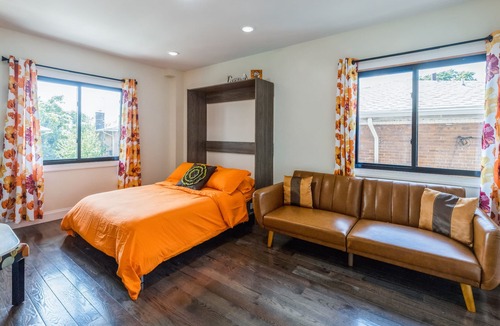 Greenville House | Suite at the Spahaus