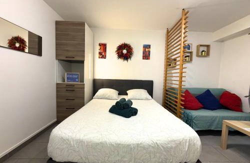 Melun Apartment | Suite Athéna - Melun gare RER - Studio avec Balcon et parking