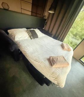 Trevoux House | Suite atypique, jacuzzi & piscine 4
