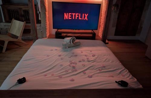 Vergeze Apartment | Suite avec jacuzzi privatif