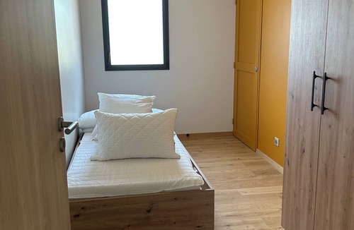 Solesmes Cabin | Suite Avec spa de Nage Située à 45km du Mans