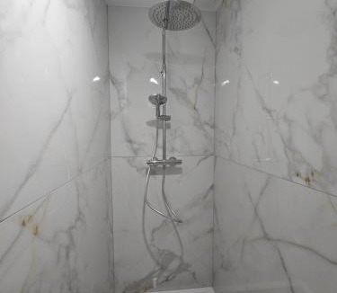 Couesmes-Vauce House | Suite avec spa