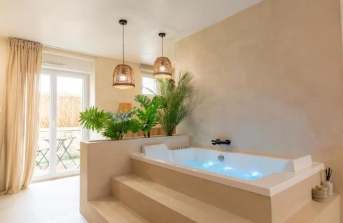 Europe Apartment | Suite Baniléa & Spa