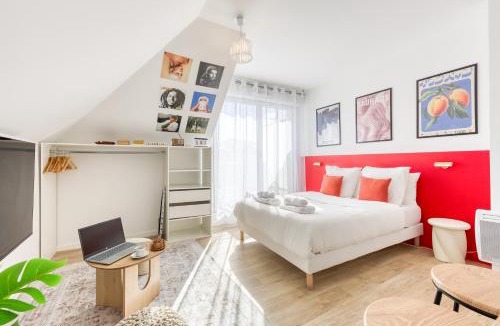 Bobigny Apartment | Suite Bauhaus - Proche Paris - Terrasse - Netflix
