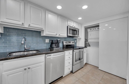 Barrier Island Condo | Suite by Beach | Waterfront | Lago Key Three