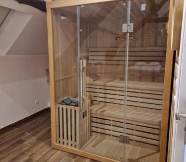 Laigneville Apartment | Suite Chalet avec jacuzzi YaoSpa60