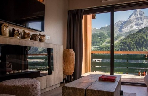 Eaux-Bonnes Ski Chalet | Suite Chalet .