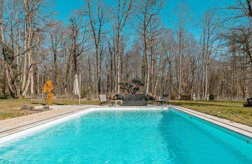 Gien House | Suite Charmilles avec piscine