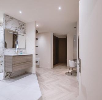 Cœur de Ville Apartment | Suite Cognac - International Palace - Jacuzzi