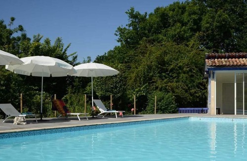 Saint Palais House | Suite-Connected-Ensuite-Garden view