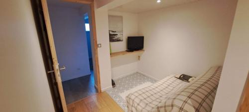 Blagnac House | Suite cosy indépendante - 2 chambres et sdb privative