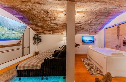 Saint-Michel - Nansouty - Saint-Genes Apartment | Suite d'Exception sous Voûtes avec Spa & Cinéma