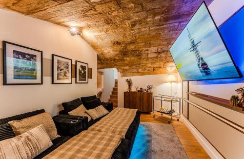 Saint-Michel - Nansouty - Saint-Genes Apartment | Suite d'Exception sous Voûtes avec Spa & Cinéma