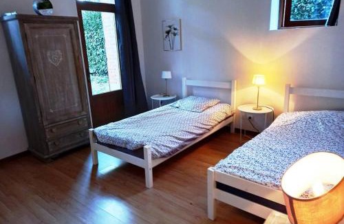 Agonges Apartment | Suite dans le jardin du Château