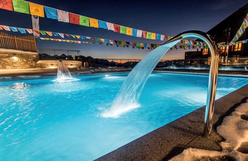 Arc-1800 Condo | Suite de 55m2 Local à Skis Piscine Semi-Couverte