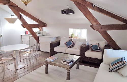 Remiremont House | Suite de Charme en Mezzanine