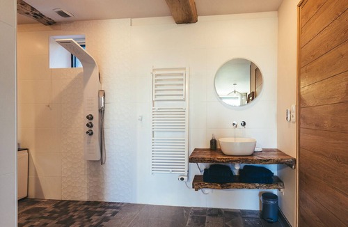 Longmesnil Apartment | Suite de l'Etoile with private jacuzzi and Sauna in Normandy